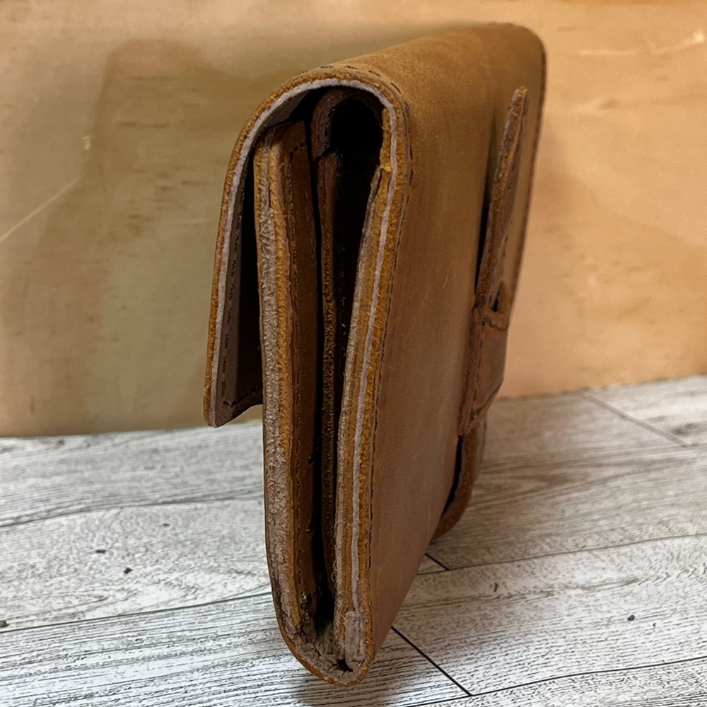 EUC Saddleback Leather Co Trifold Rustic Brown Tobacco Leather Wallet - Picture 14 of 17